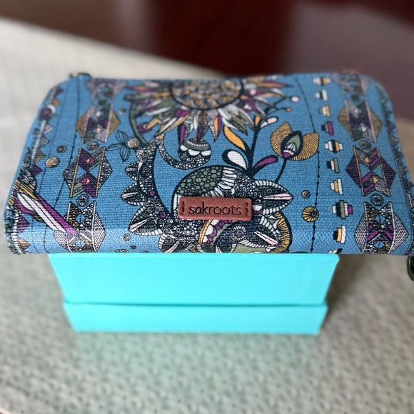 Sakroots Smartphone Wallet Wristlet Purse Owl NWOT - Picture 9 of 10